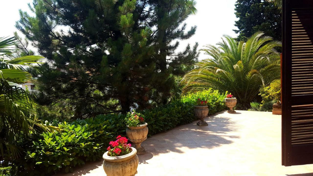 Josephine'S Garden Lägenhet Opatija Exteriör bild