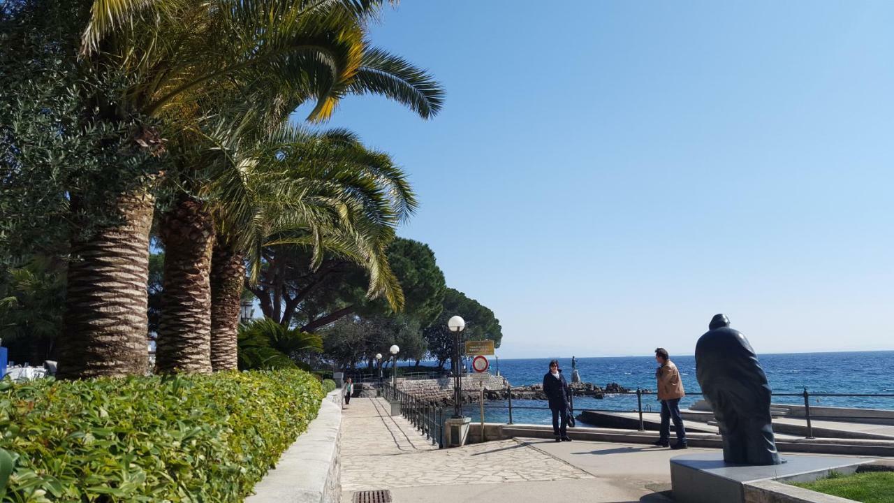 Josephine'S Garden Lägenhet Opatija Exteriör bild